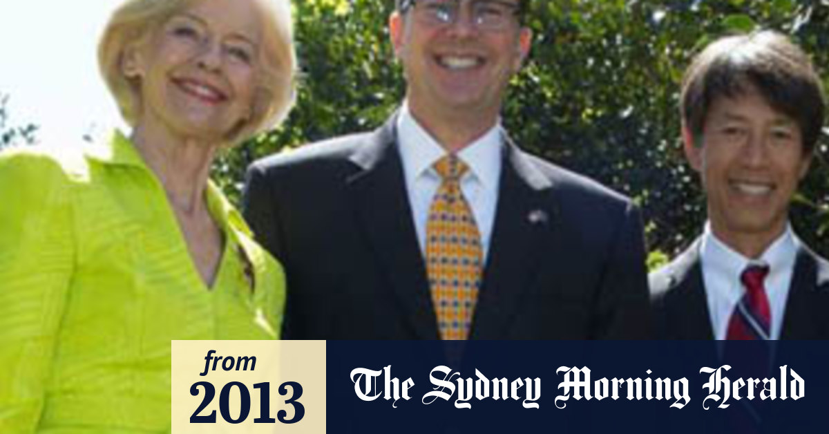 New US ambassador John Berry touches down in Canberra